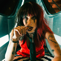 Chandler Leighton - Extra Extra загрузить