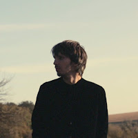 Demiant - Дівчина загрузить